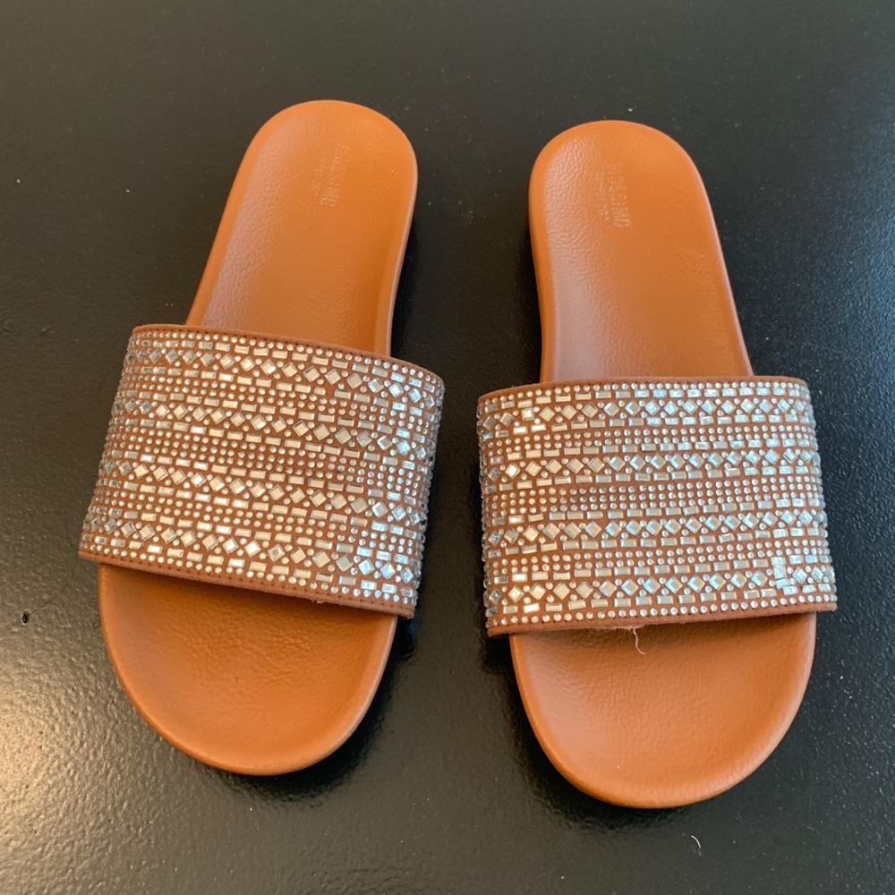 Mossimo Embellished Slides